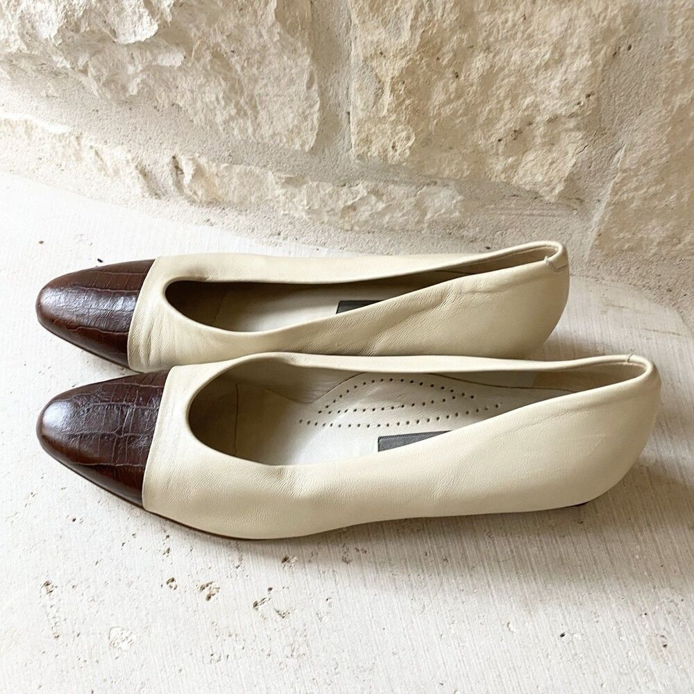 Bally Melissa Women's 8N Beige Pump Leather Heel‎ Brown Cap Toe Slip-On